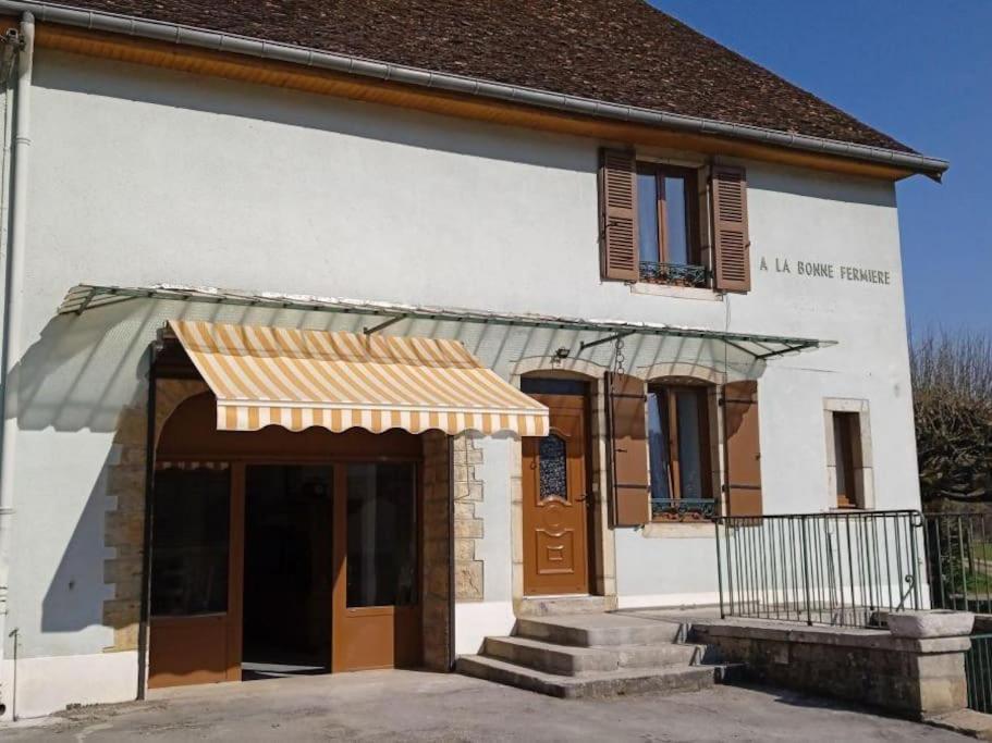 Gite A La Bonne Fermiere Nevy-Sur-Seille Exterior photo